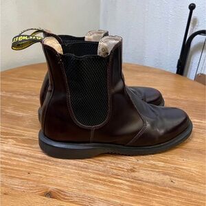 Dr. Martens burgundy rub off Leather Chelsea Boots